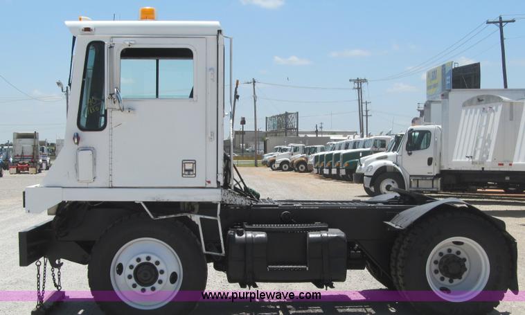 image for item F3004 1990 Capacity TJ4000 yard truck