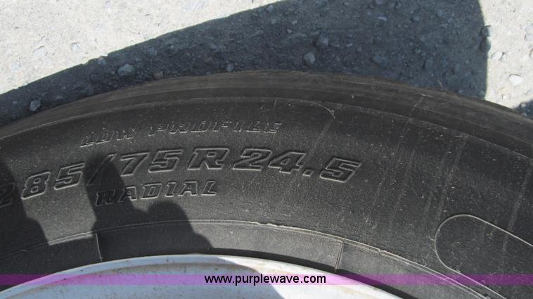 image for item F3004 1990 Capacity TJ4000 yard truck