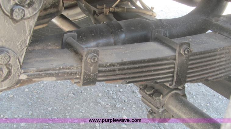 image for item F3004 1990 Capacity TJ4000 yard truck