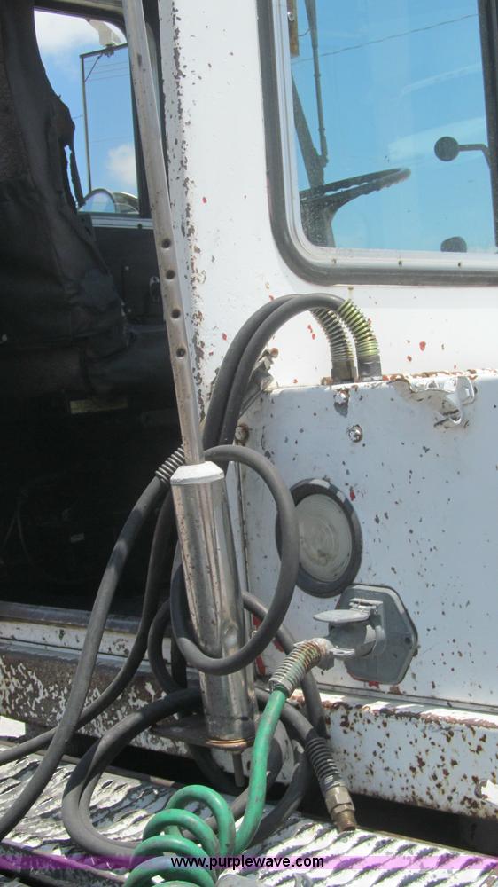 image for item F3004 1990 Capacity TJ4000 yard truck