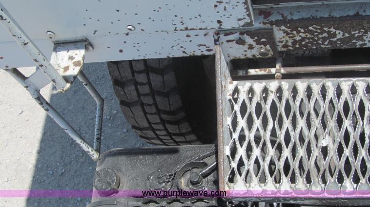 image for item F3004 1990 Capacity TJ4000 yard truck