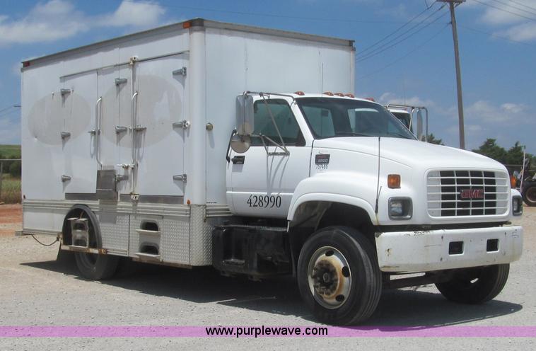 image for item F3005 1999 GMC C6500 refrigerated box truck