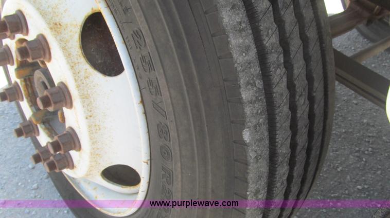 image for item F3005 1999 GMC C6500 refrigerated box truck