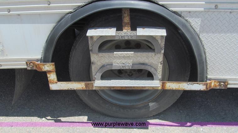 image for item F3005 1999 GMC C6500 refrigerated box truck