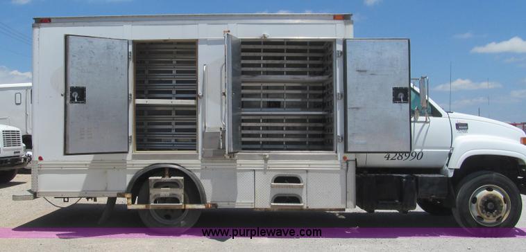 image for item F3005 1999 GMC C6500 refrigerated box truck