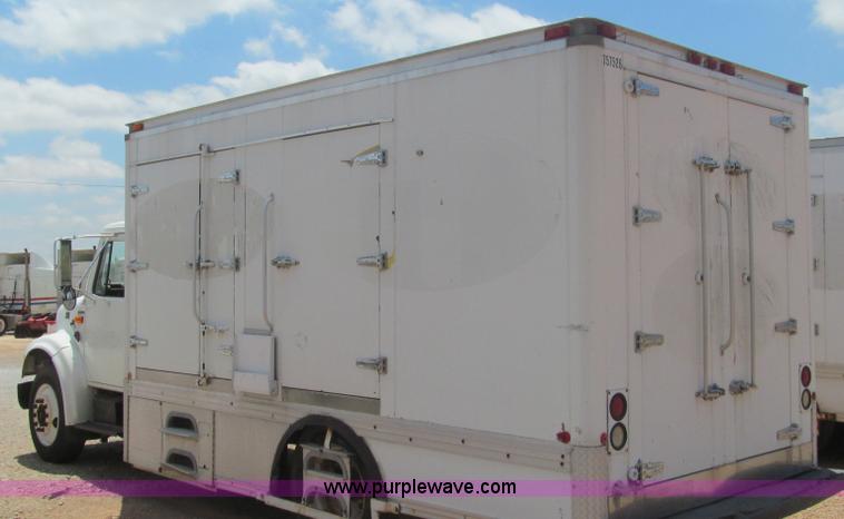 image for item F3006 1999 International 4700LP refrigerated box truck
