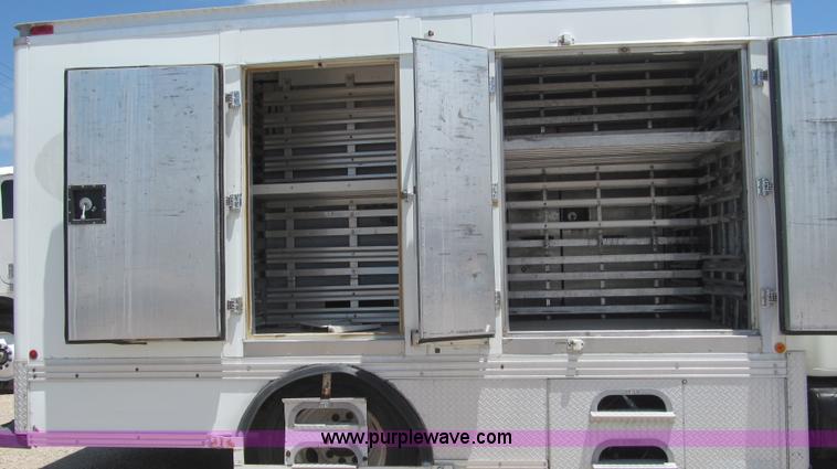 image for item F3006 1999 International 4700LP refrigerated box truck