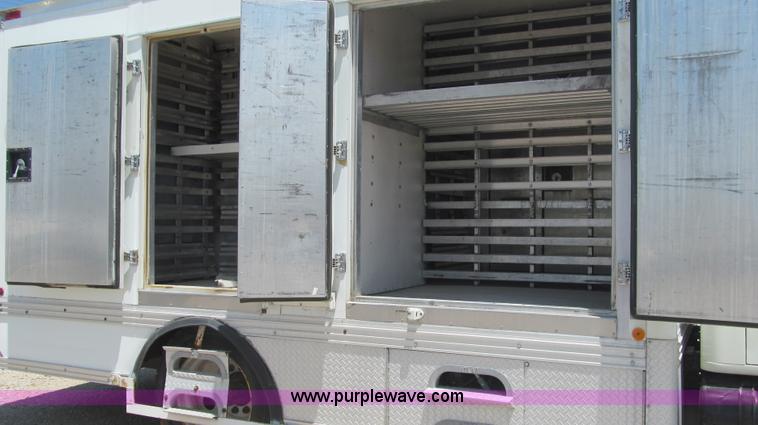 image for item F3006 1999 International 4700LP refrigerated box truck