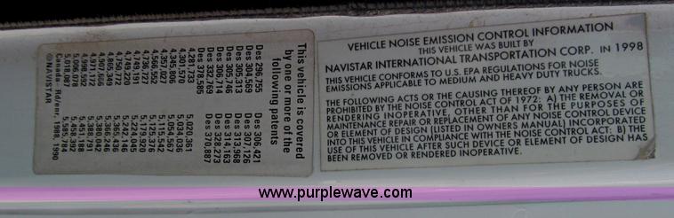 image for item F3006 1999 International 4700LP refrigerated box truck