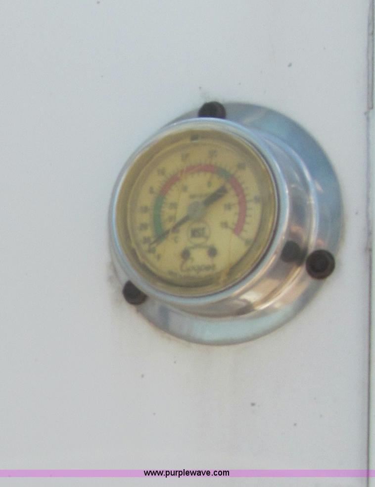 image for item F3006 1999 International 4700LP refrigerated box truck