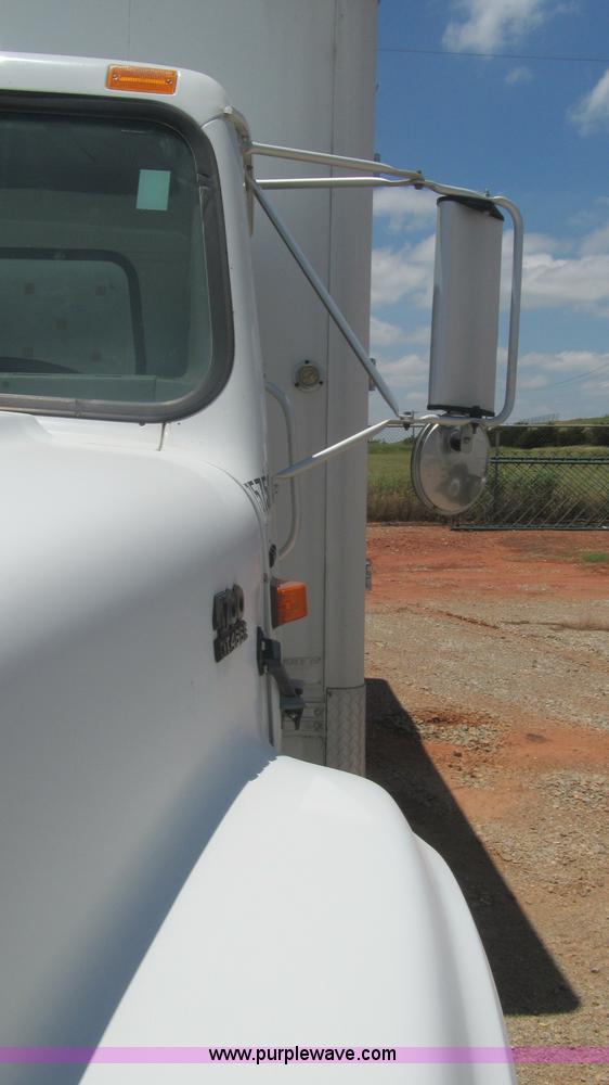 image for item F3006 1999 International 4700LP refrigerated box truck