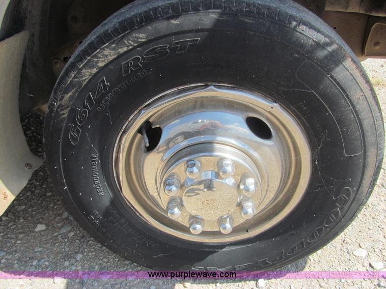 image for item F3008 1983 Ford F350 XL utility pickup truck