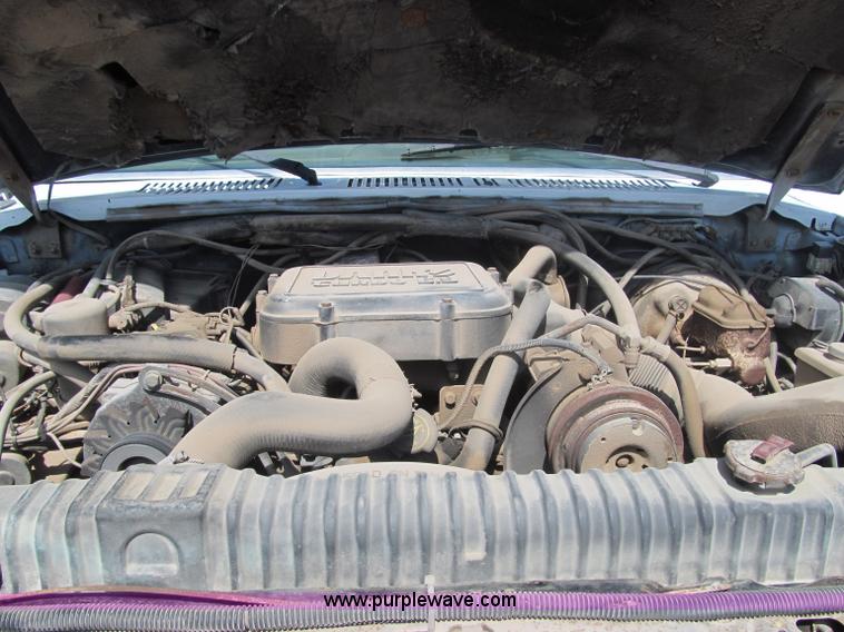 image for item F3008 1983 Ford F350 XL utility pickup truck