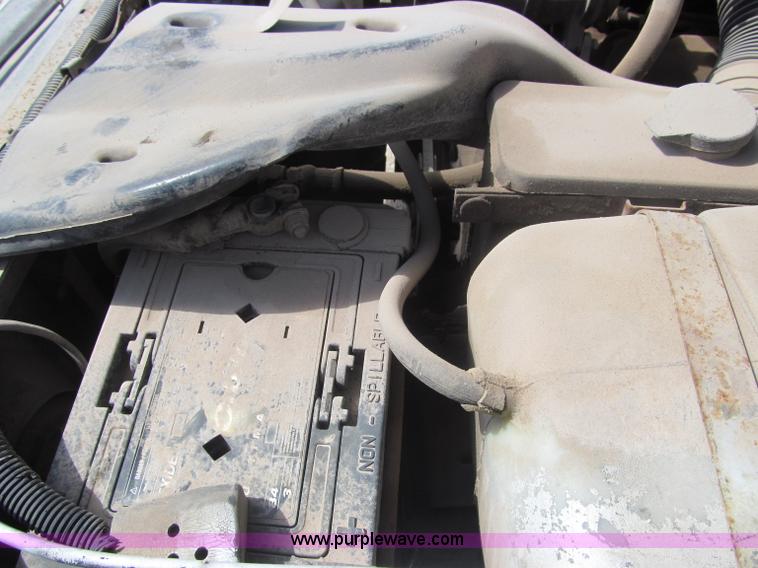 image for item F3008 1983 Ford F350 XL utility pickup truck