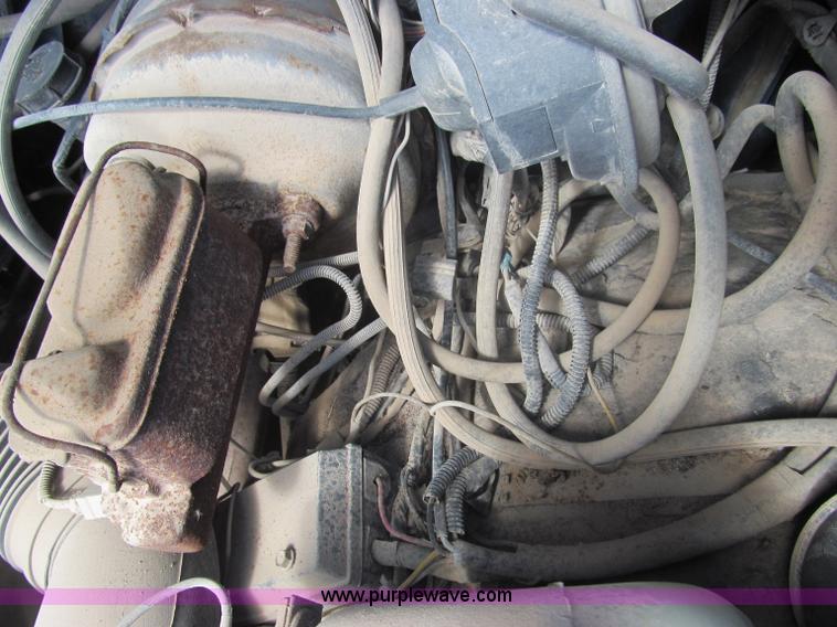 image for item F3008 1983 Ford F350 XL utility pickup truck