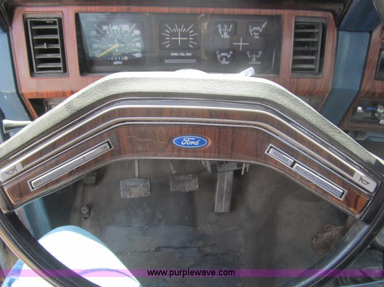 image for item F3008 1983 Ford F350 XL utility pickup truck
