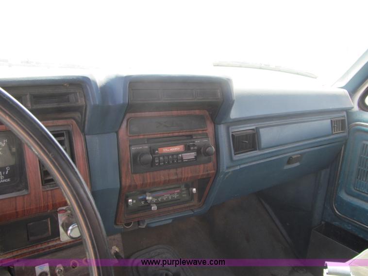 image for item F3008 1983 Ford F350 XL utility pickup truck
