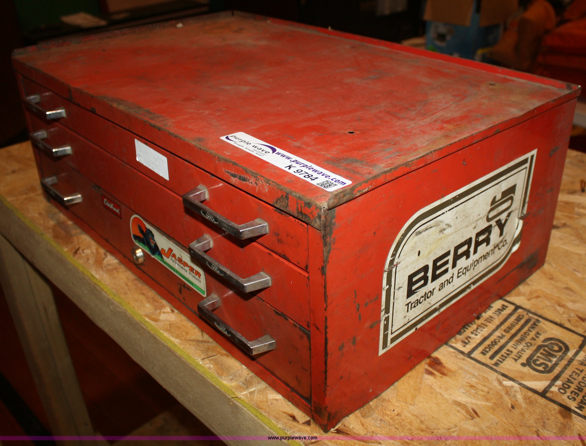 Toolbox in Nortonville, KS Item K9784 sold Purple Wave