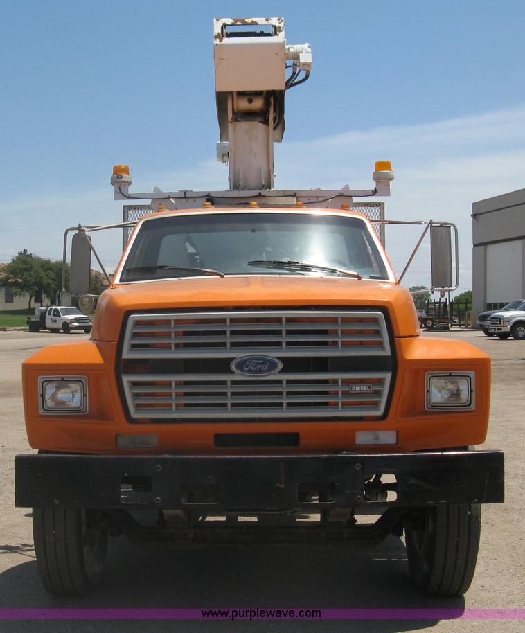 image for item A6428 1990 Ford F800 flatbed crane truck