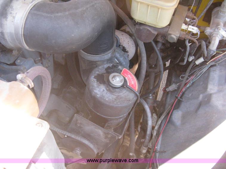 image for item A6428 1990 Ford F800 flatbed crane truck