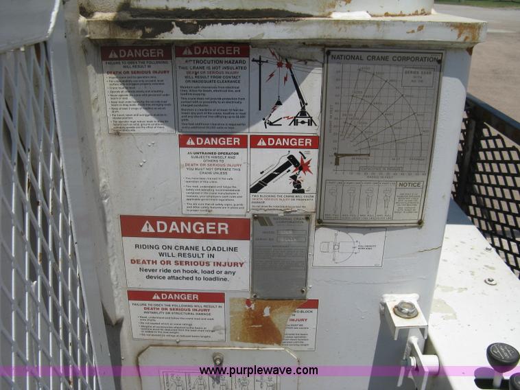 image for item A6428 1990 Ford F800 flatbed crane truck