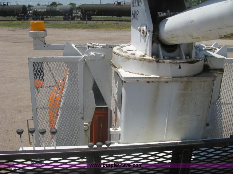 image for item A6428 1990 Ford F800 flatbed crane truck