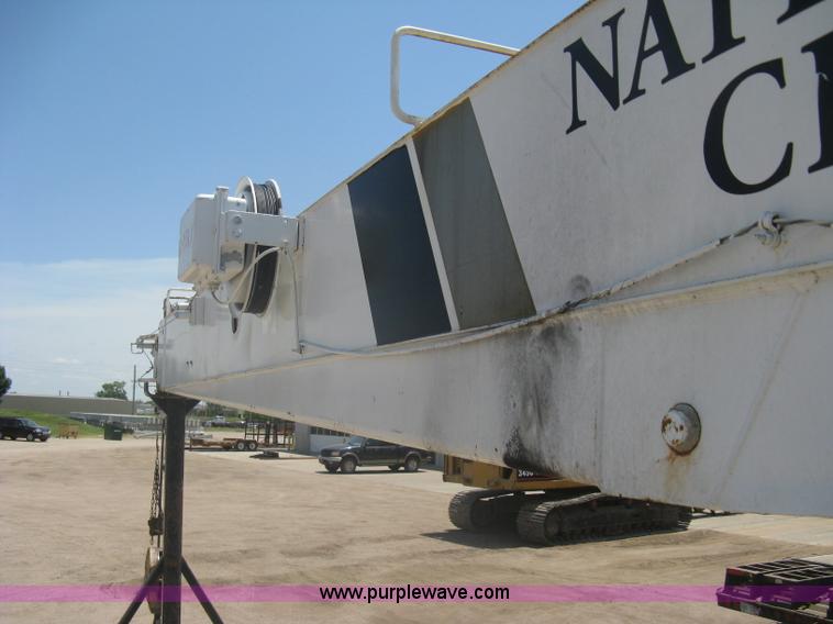 image for item A6428 1990 Ford F800 flatbed crane truck