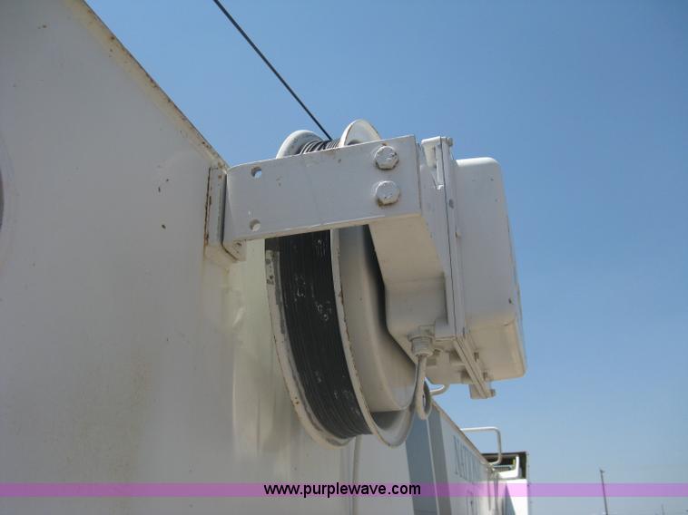 image for item A6428 1990 Ford F800 flatbed crane truck