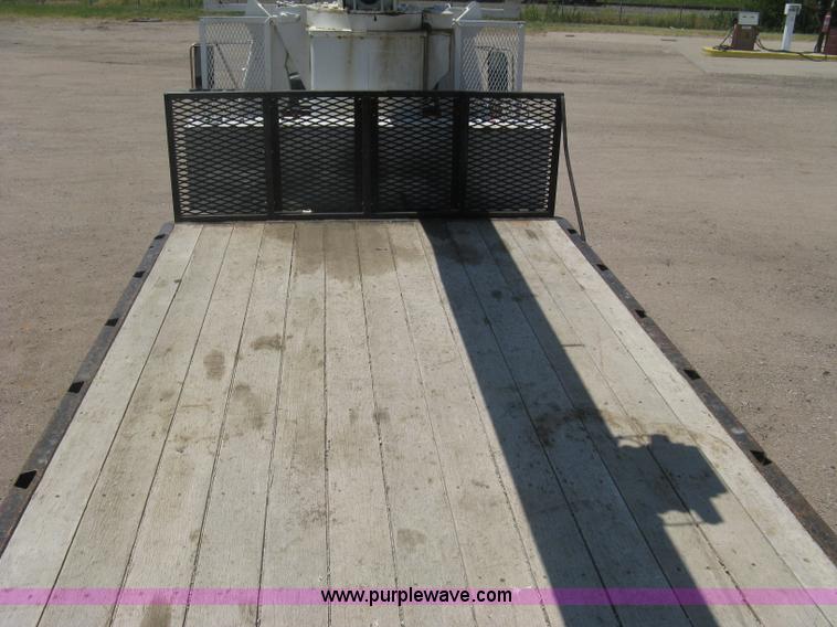 image for item A6428 1990 Ford F800 flatbed crane truck