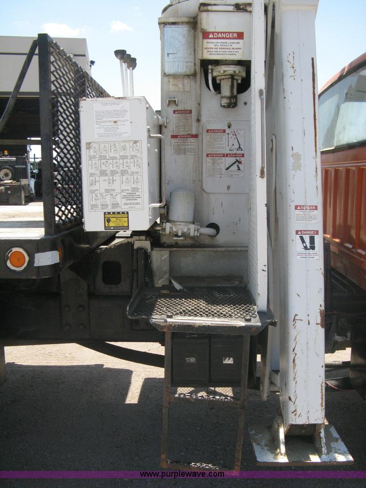 image for item A6428 1990 Ford F800 flatbed crane truck