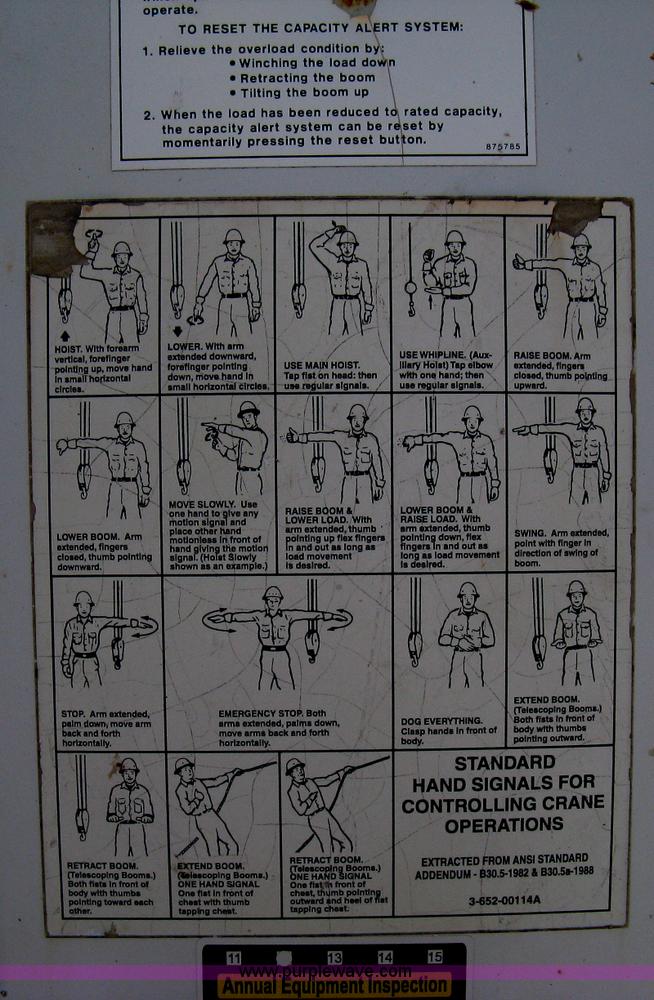 image for item A6428 1990 Ford F800 flatbed crane truck