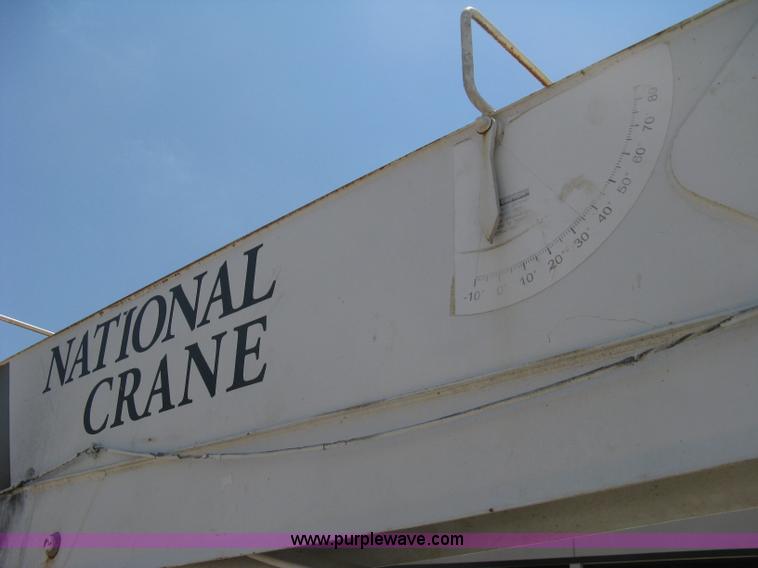 image for item A6428 1990 Ford F800 flatbed crane truck