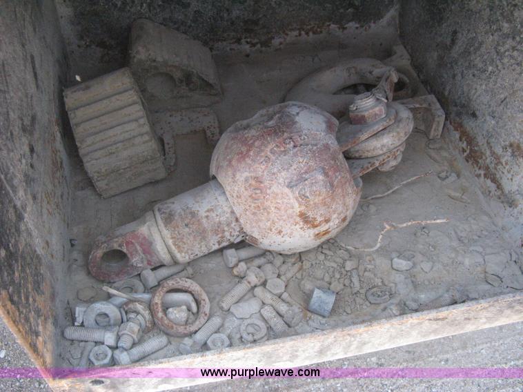 image for item A6428 1990 Ford F800 flatbed crane truck