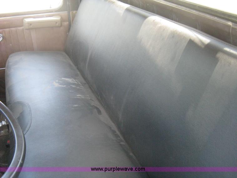 image for item A6429 1988 International S1700 flatbed dump truck