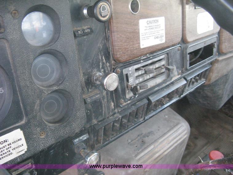 image for item A6429 1988 International S1700 flatbed dump truck