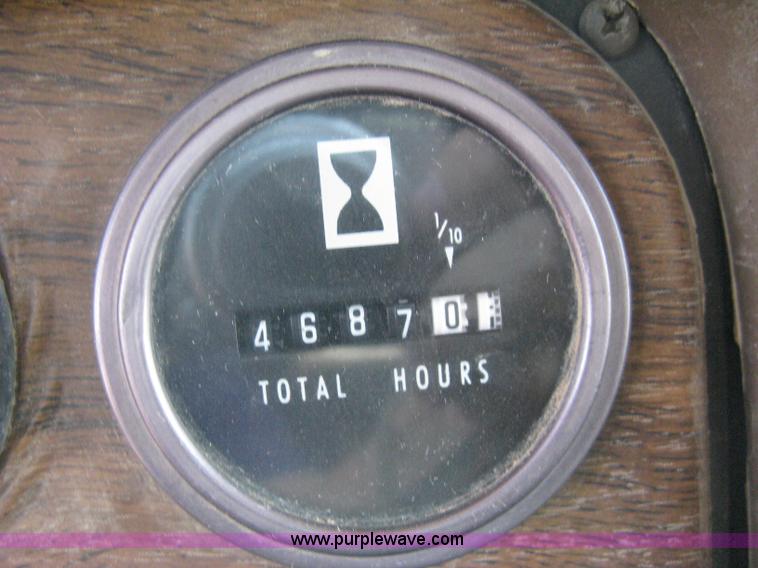 image for item A6429 1988 International S1700 flatbed dump truck