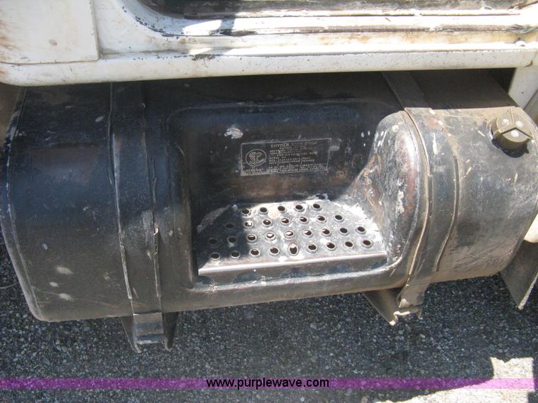 image for item A6429 1988 International S1700 flatbed dump truck