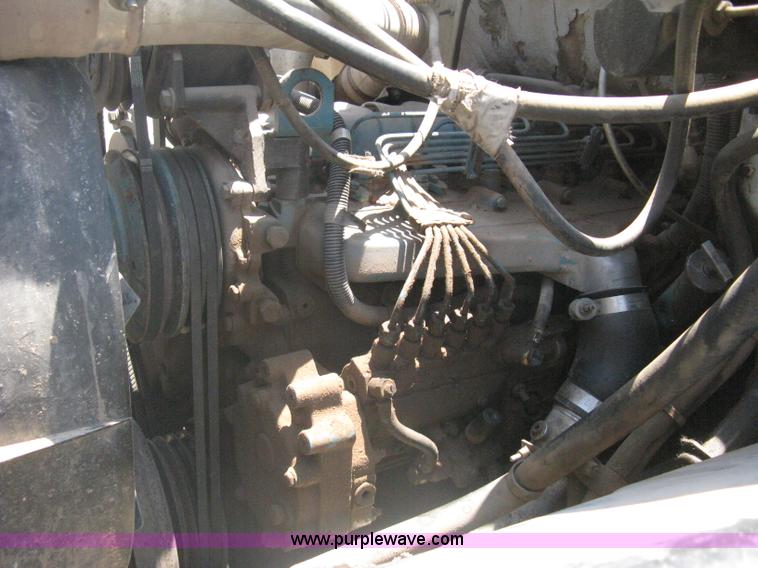 image for item A6429 1988 International S1700 flatbed dump truck