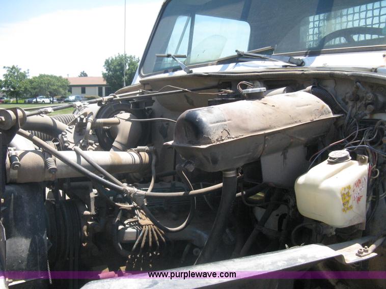 image for item A6429 1988 International S1700 flatbed dump truck