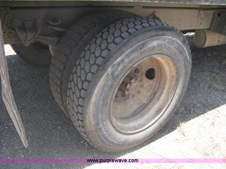 image for item A6429 1988 International S1700 flatbed dump truck