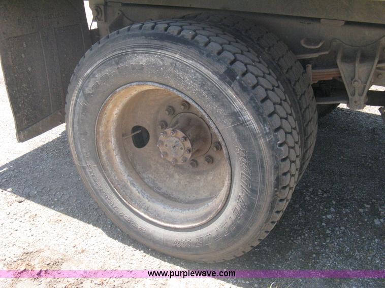 image for item A6429 1988 International S1700 flatbed dump truck