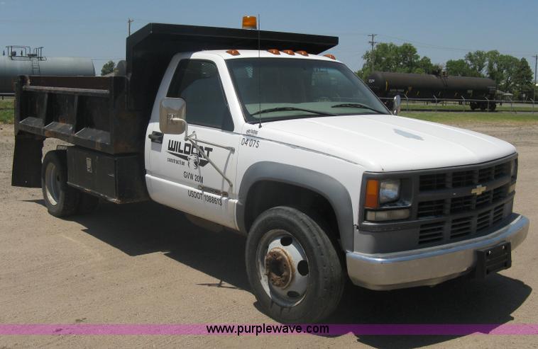 image for item A6431 1999 Chevrolet 3500 HD dump truck