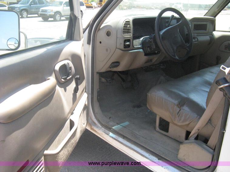 image for item A6431 1999 Chevrolet 3500 HD dump truck