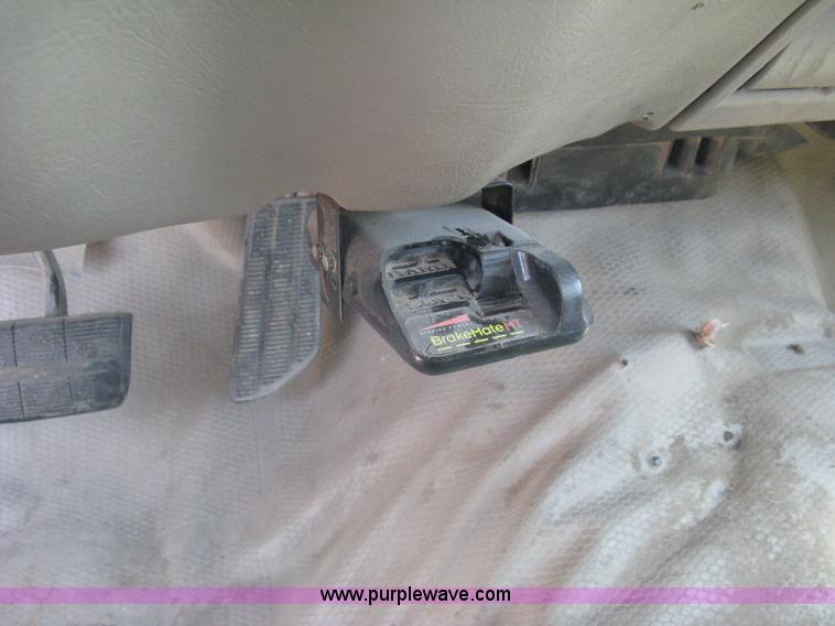 image for item A6431 1999 Chevrolet 3500 HD dump truck