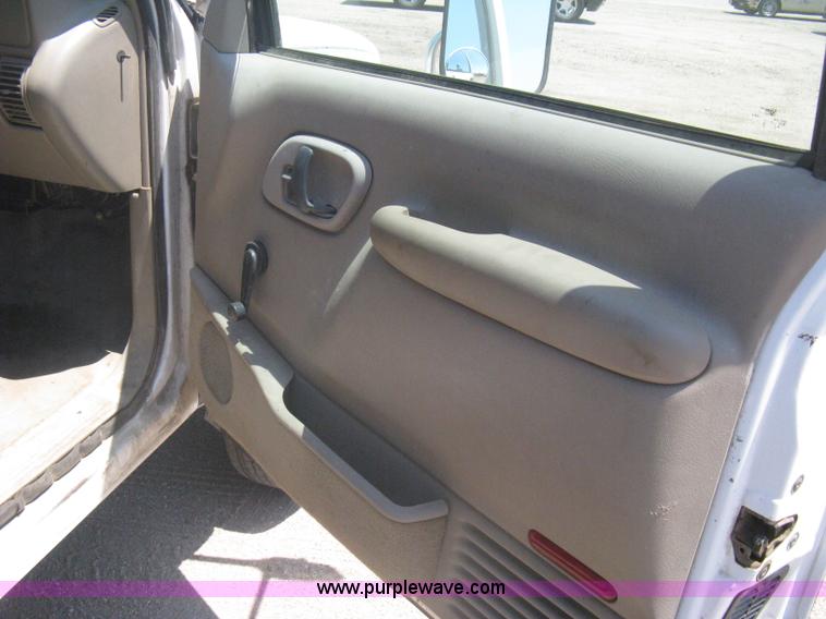 image for item A6431 1999 Chevrolet 3500 HD dump truck