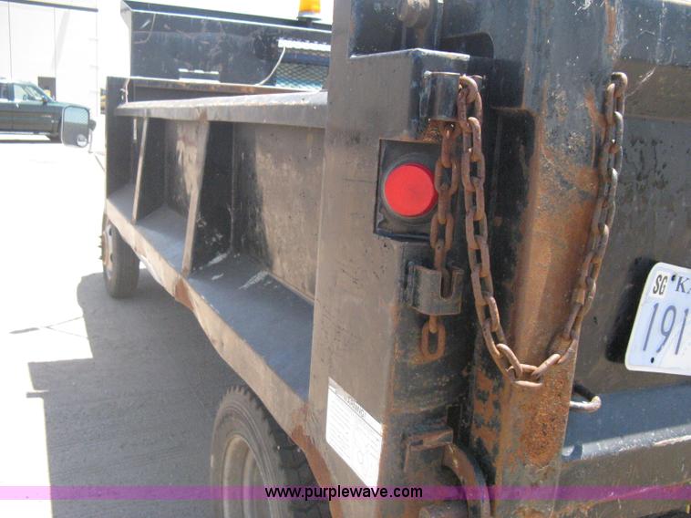 image for item A6431 1999 Chevrolet 3500 HD dump truck