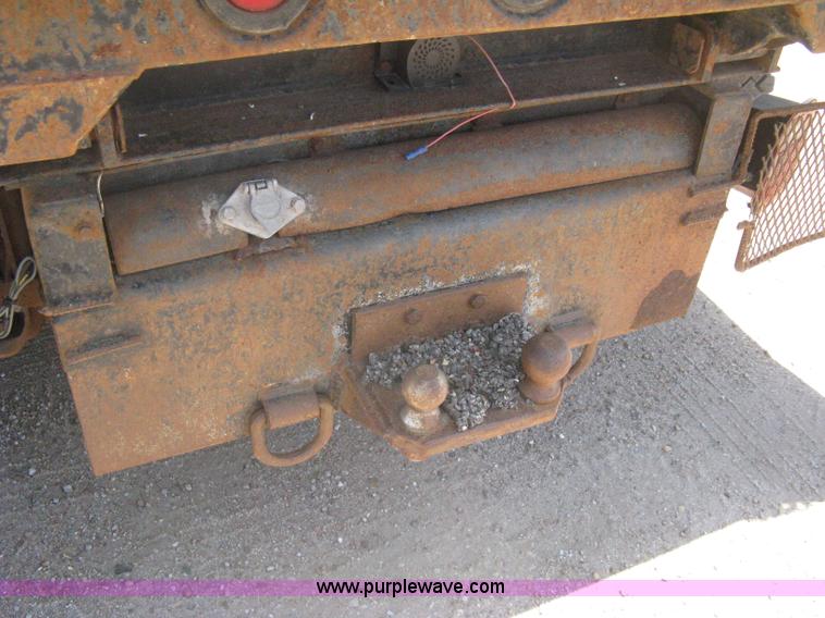 image for item A6431 1999 Chevrolet 3500 HD dump truck