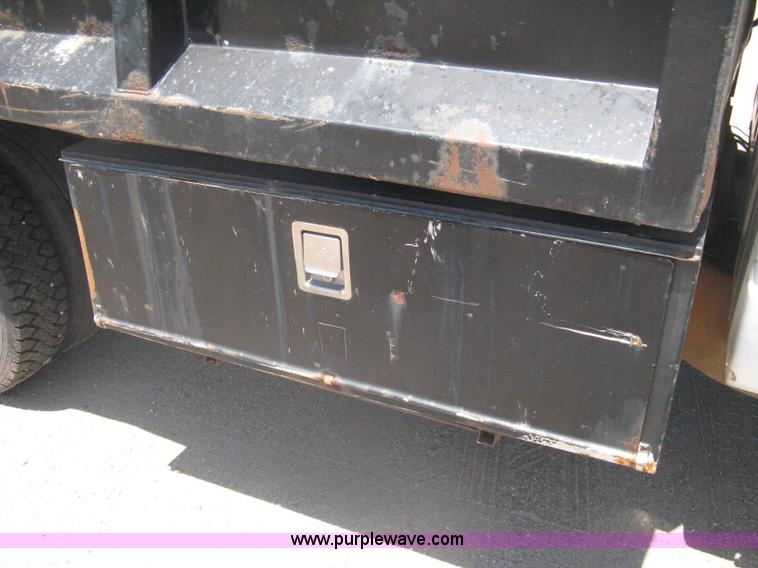 image for item A6431 1999 Chevrolet 3500 HD dump truck