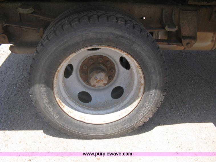 image for item A6431 1999 Chevrolet 3500 HD dump truck