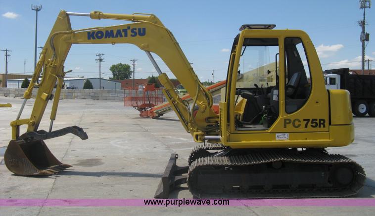 image for item A6432 2000 Komatsu PC75R excavator